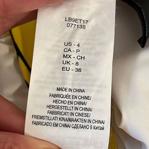 La Blanca Shine Plunge One-Piece Yellow Swimsuit‎ Size 4 - Picture 7 of 10